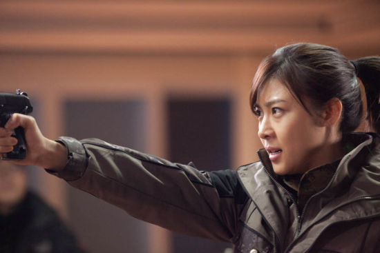 Ha Ji Won Points Gun at Lee Seung Gi - TK2H Full of Tension ...