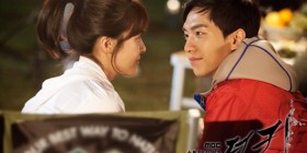 king-lee-seung-gi-ha-ji-won-kiss-brief5