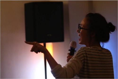 Choi Ji Woo Singing in Karaoke Room