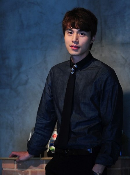 Lee Dong Wook