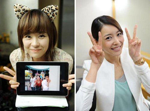 Choi Kang Hee and Wang Hi Hye Victory Sign