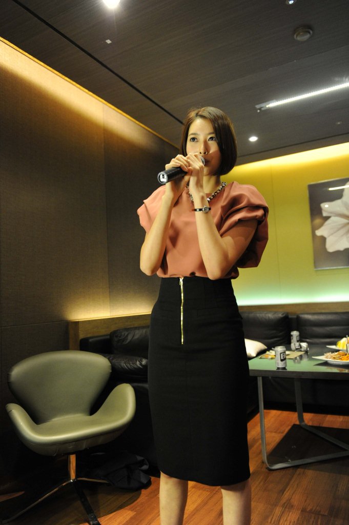 Wang Ji Hye Karaoke Singing