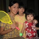 Ann Kok with Daughters in the Drama
