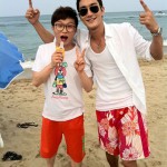 Choi Si Won and Park Sung Gwang at Beach