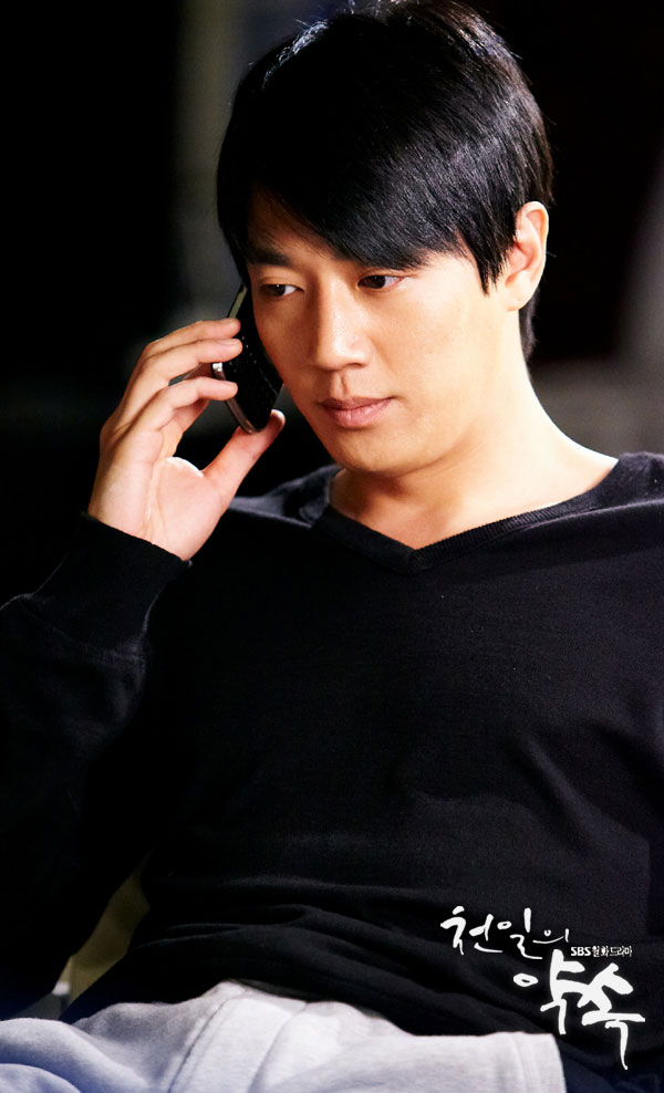 Kim Rae Won