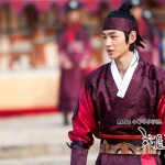 The Moon That Embraces the Sun Still