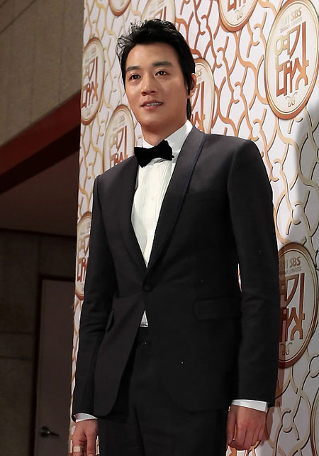 Kim Rae Won