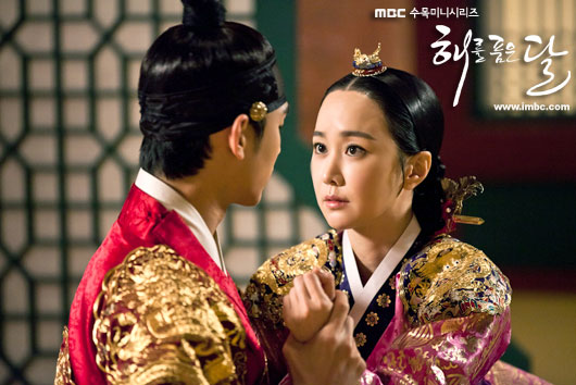 The Moon that Embraces the Sun Episode 13 Synopsis Summary - Drama Haven