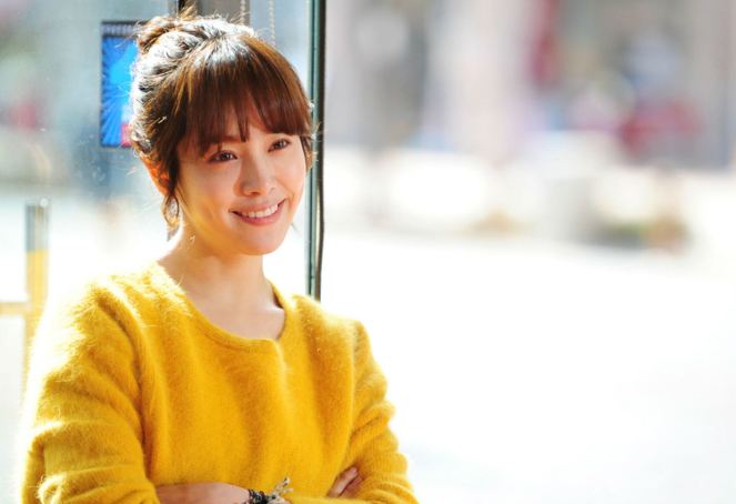 Han Ji Min's Sister Has Beauty that Blushes Celebrity with Shame