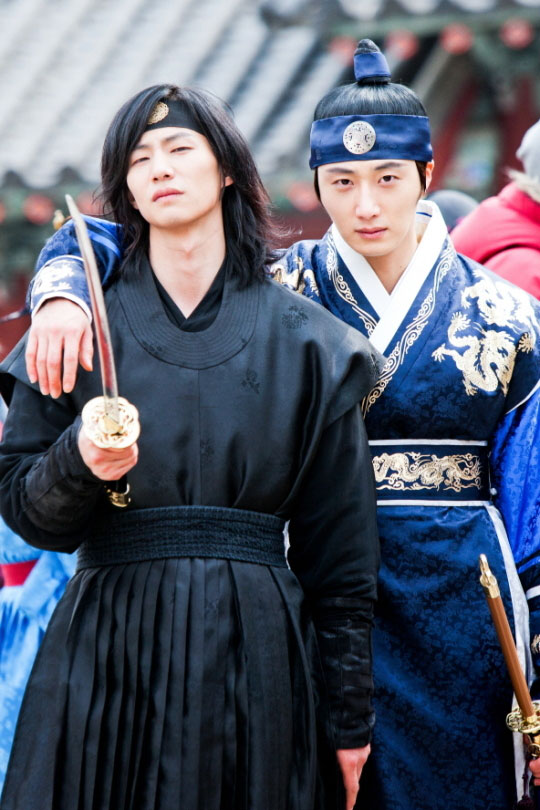 Jung Il Woo & Song Jae Rim