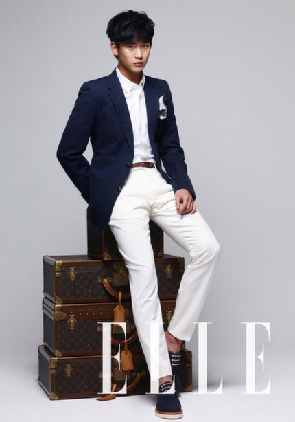 Kim Soo Hyun Graces ELLE’s Cover with Handsome English Charm