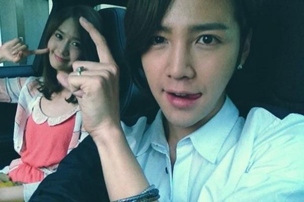 Jang Geun Suk Praises the Small Face of SNSD YoonA